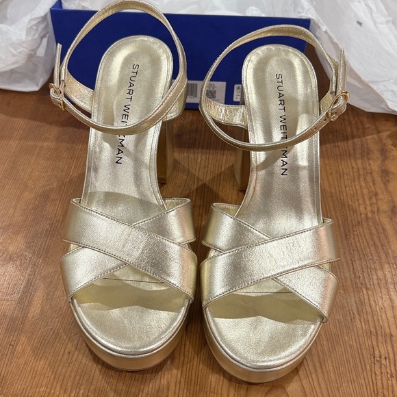 Stuart Weitzman Dayna Platform Sandal - Picture 2 of 10